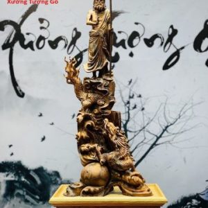 Tượng Đạt Ma ngự rồng gỗ nu hương.