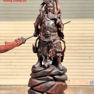 Quan Công xách đao.