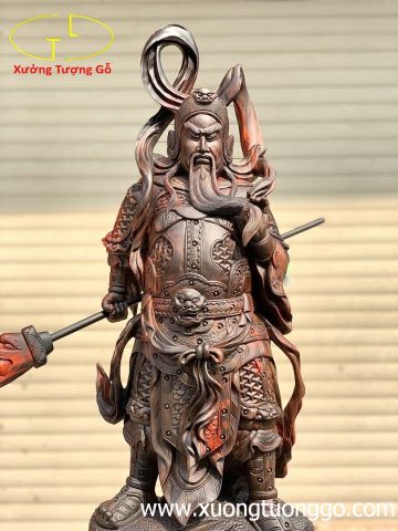 Quan Công xách đao. Quan Công xách đao.