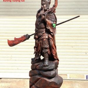 Quan Công xách đao. Quan Công xách đao.