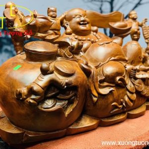 Di lặc ngũ phúc ngồi chum gỗ hương. Di lặc ngũ phúc ngồi chum gỗ hương.