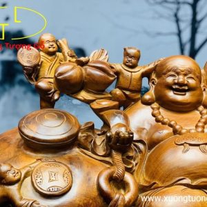 Di lặc ngũ phúc ngồi chum gỗ hương. Di lặc ngũ phúc ngồi chum gỗ hương.
