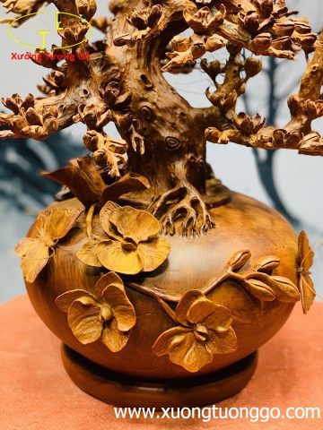 Bình mai gỗ hương. Bình mai gỗ hương.
