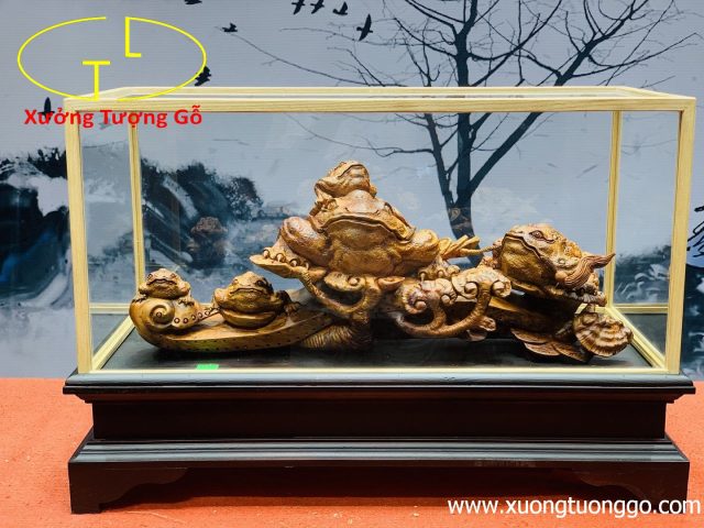 Cầu ngũ cóc gỗ sưa. Cầu ngũ cóc gỗ sưa.