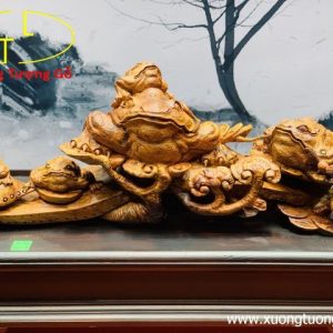 Cầu ngũ cóc gỗ sưa. Cầu ngũ cóc gỗ sưa.