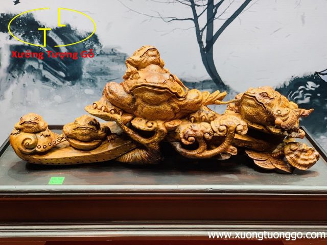 Cầu ngũ cóc gỗ sưa. Cầu ngũ cóc gỗ sưa.