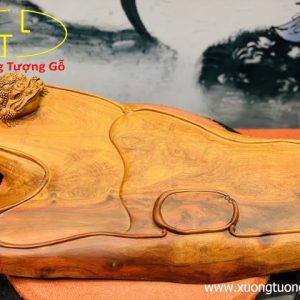Khay trà thiềm thừ gỗ hương.