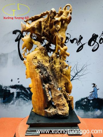Di Lặc ngũ tiểu vác cành đào sụn hương. Di Lặc ngũ tiểu vác cành đào sụn hương.