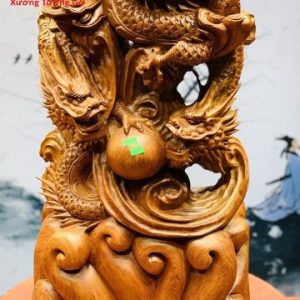 Quan công ngự tam long hương đá. Quan công ngự tam long hương đá.