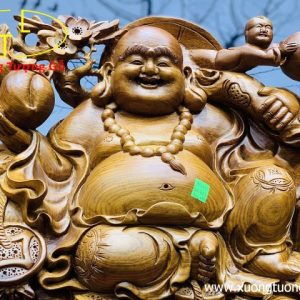 Di Lặc ngũ tiểu vác đào ngồi tiền hương ta.