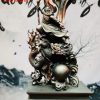 Đạt Ma múa võ đứng rồng gỗ trắc đỏ đen.