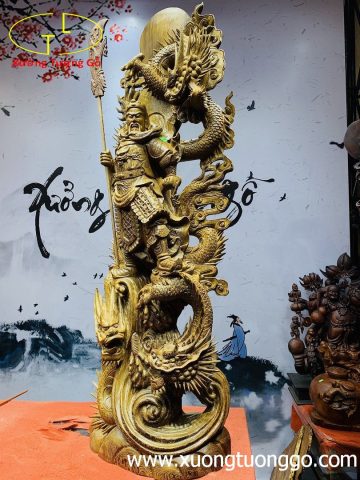 Quan công ngự tam long mun đuôi công. Quan công ngự tam long mun đuôi công.