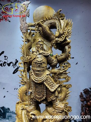Quan công ngự tam long mun đuôi công. Quan công ngự tam long mun đuôi công.