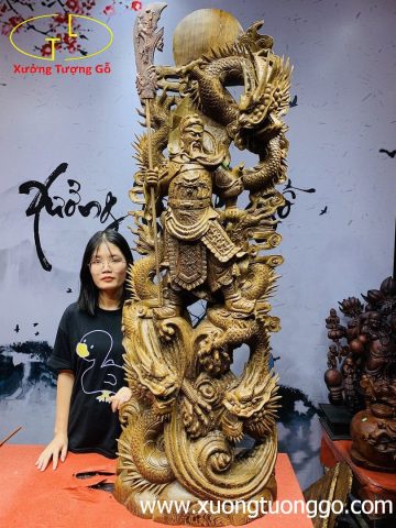 Quan công ngự tam long mun đuôi công. Quan công ngự tam long mun đuôi công.