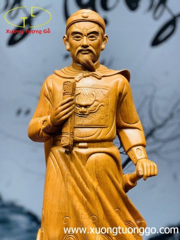 Hưng Đạo Đại vương Trần Quốc Tuấn gỗ hương. Hưng Đạo Đại vương Trần Quốc Tuấn gỗ hương.