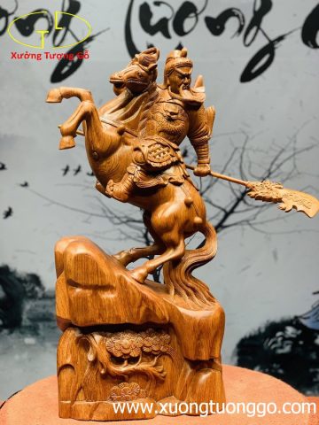 Quan Công cưỡi ngựa gỗ hương. Quan Công cưỡi ngựa gỗ hương.