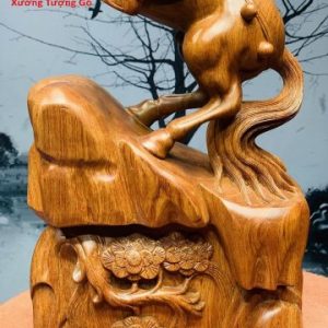 Quan Công cưỡi ngựa gỗ hương. Quan Công cưỡi ngựa gỗ hương.