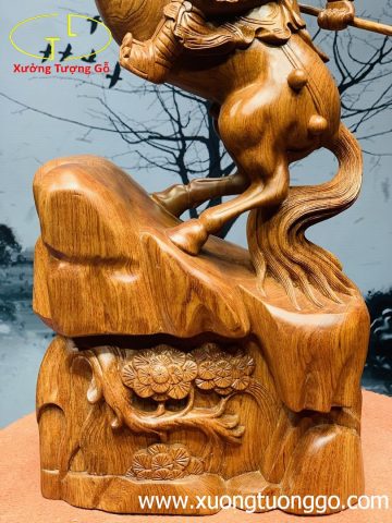 Quan Công cưỡi ngựa gỗ hương. Quan Công cưỡi ngựa gỗ hương.