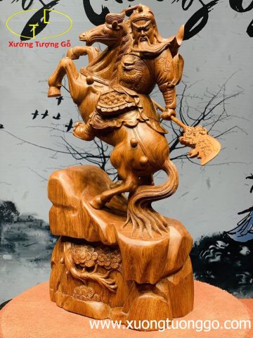 Quan Công cưỡi ngựa gỗ hương. Quan Công cưỡi ngựa gỗ hương.