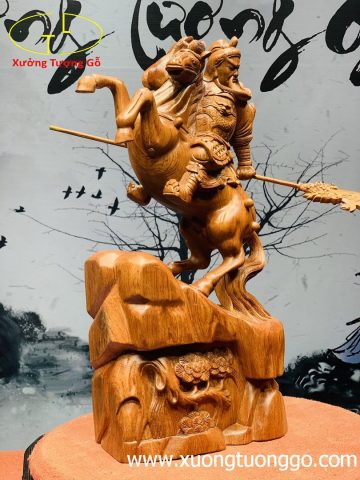 Quan Công cưỡi ngựa gỗ hương. Quan Công cưỡi ngựa gỗ hương.