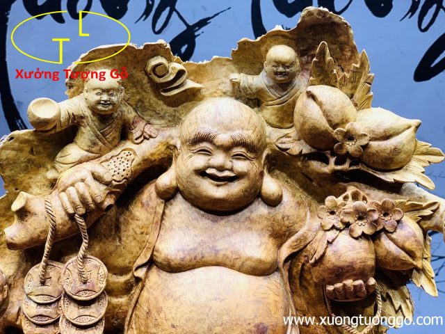 Di Lặc ngũ tiểu vác đào nu hương. Di Lặc ngũ tiểu vác đào nu hương.