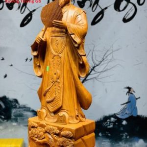 Tượng Khổng Minh gỗ hương.