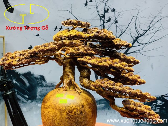 Bình tùng nu hương Bình tùng nu hương