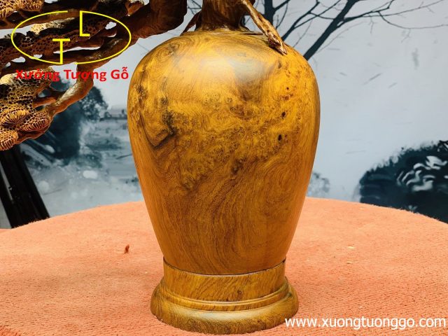 Bình tùng nu hương Bình tùng nu hương