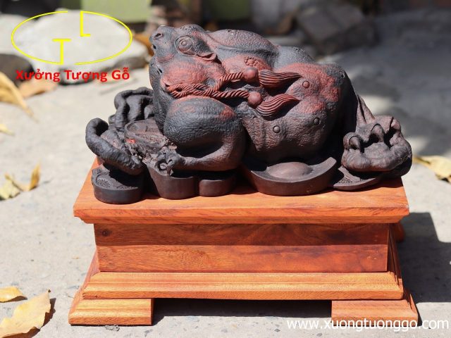 Tượng Thiềm thừ gỗ trắc Tượng Thiềm thừ gỗ trắc