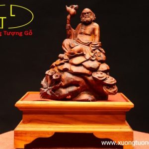 Đạt Ma ngồi thiền gỗ sưa