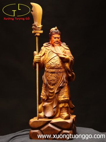 Quan Công chống đao gỗ bách xanh. Quan Công chống đao gỗ bách xanh.