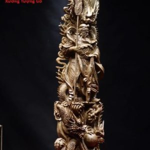Quan công ngự Tam long gỗ mun đuôi công. Quan công ngự Tam long gỗ mun đuôi công.