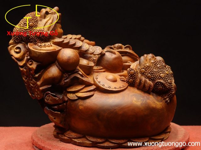 Tam Cóc trấn chum tiền ngọc gỗ hương Tam Cóc trấn chum tiền ngọc gỗ hương