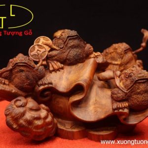 Ngũ cóc trấn chum tiền gỗ sưa
