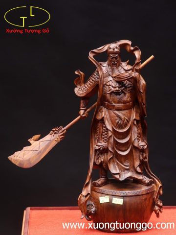 Quan Công đứng trống gỗ sưa. Quan Công đứng trống gỗ sưa.