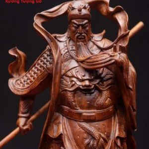 Quan Công đứng trống gỗ sưa. Quan Công đứng trống gỗ sưa.