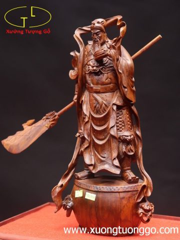 Quan Công đứng trống gỗ sưa. Quan Công đứng trống gỗ sưa.