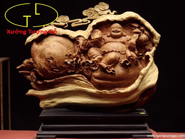 Di Lặc ngồi bao tiền nu hương Di Lặc ngồi bao tiền nu hương