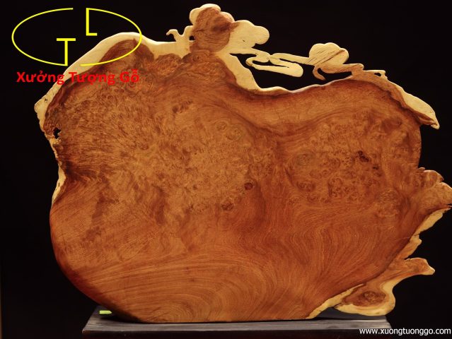 Di Lặc ngồi bao tiền nu hương Di Lặc ngồi bao tiền nu hương