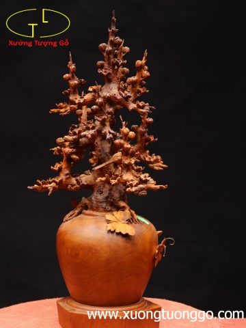 Bình hoa gỗ hương. Bình hoa gỗ hương.