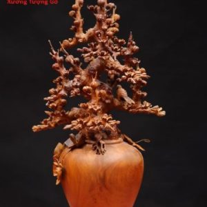 Bình hoa gỗ hương. Bình hoa gỗ hương.