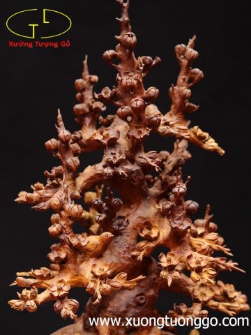 Bình hoa gỗ hương. Bình hoa gỗ hương.