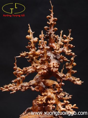 Bình mai gỗ hương. Bình mai gỗ hương.