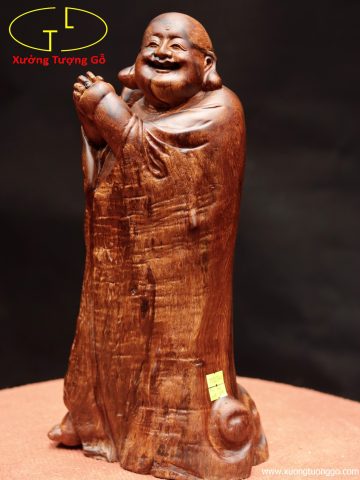 Di Lặc chúc phúc gỗ cẩm. Di Lặc chúc phúc gỗ cẩm.
