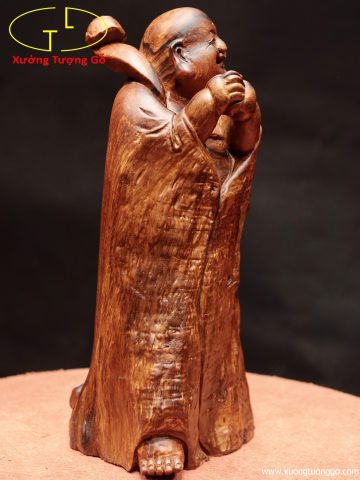Di Lặc chúc phúc gỗ cẩm. Di Lặc chúc phúc gỗ cẩm.