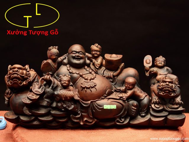Di Lặc ngũ tiểu song nghê gỗ trắc. Di Lặc ngũ tiểu song nghê gỗ trắc.
