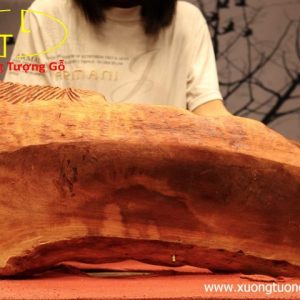 Khay trà cá chép gỗ hương.