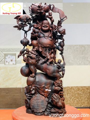 Di Lặc ngũ tiểu vác đào đứng nghê trắc đỏ đen. Di Lặc ngũ tiểu vác đào đứng nghê trắc đỏ đen.