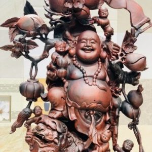 Di Lặc ngũ tiểu vác đào đứng nghê trắc đỏ đen. Di Lặc ngũ tiểu vác đào đứng nghê trắc đỏ đen.