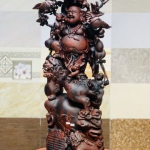 Di Lặc ngũ tiểu vác đào đứng nghê trắc đỏ đen. Di Lặc ngũ tiểu vác đào đứng nghê trắc đỏ đen.